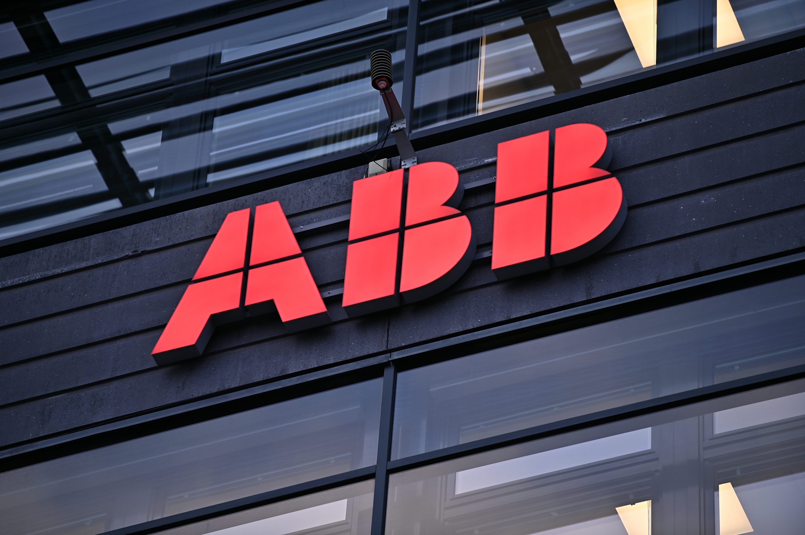 ABB Launches Infinitus for AI Data Centers as Southeast Asia Capacity Targets 9.4 GW by 2035