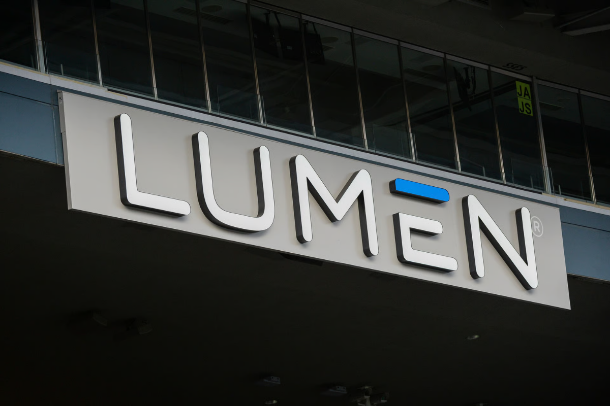 美国网络运营商Lumen以57.5亿美元向AT&T出售光纤业务并偿还债务
