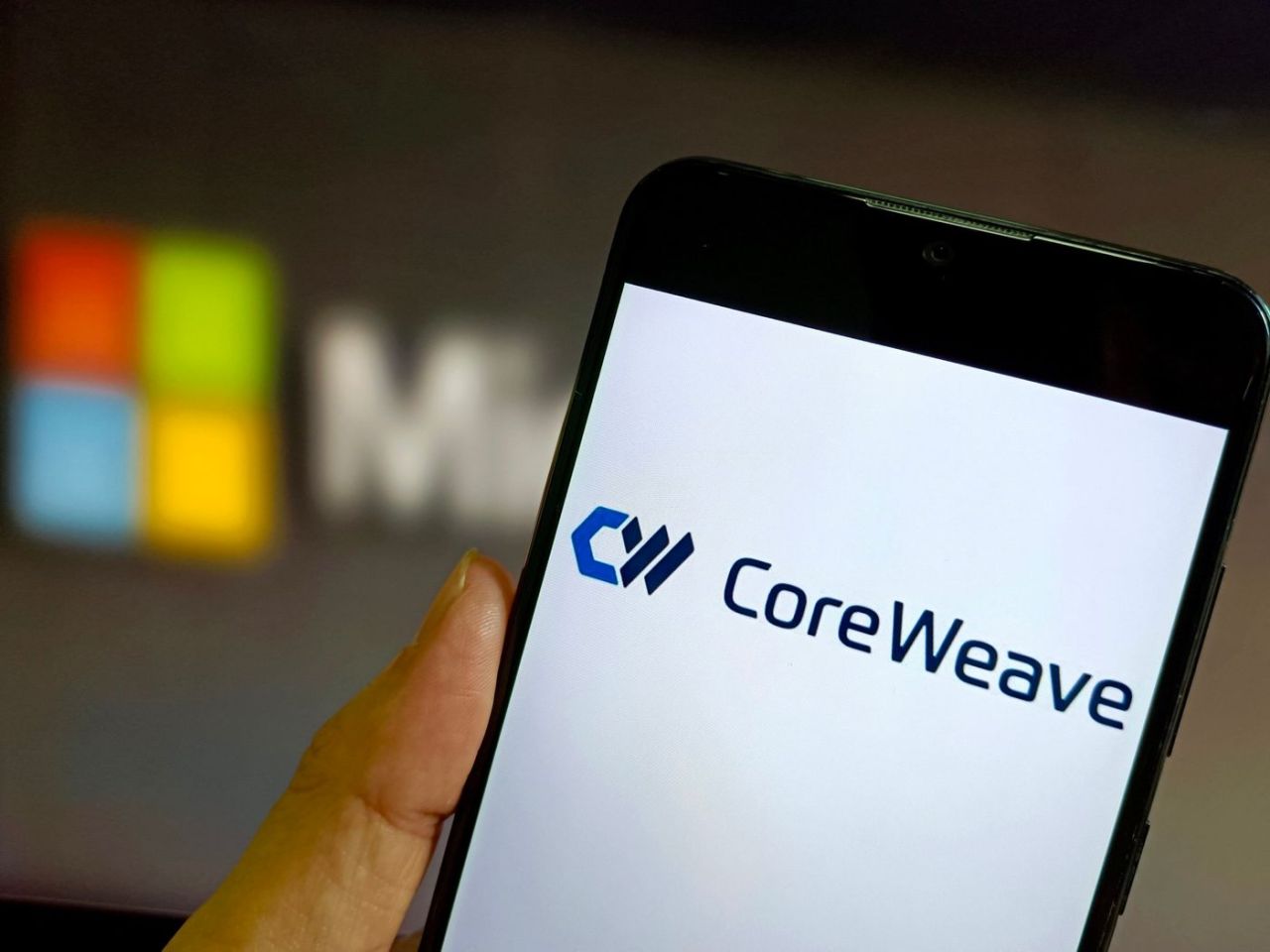 利率担忧冲击AI投资押注:CoreWeave股债齐跌,CEO等自IPO后套现近10亿美元
